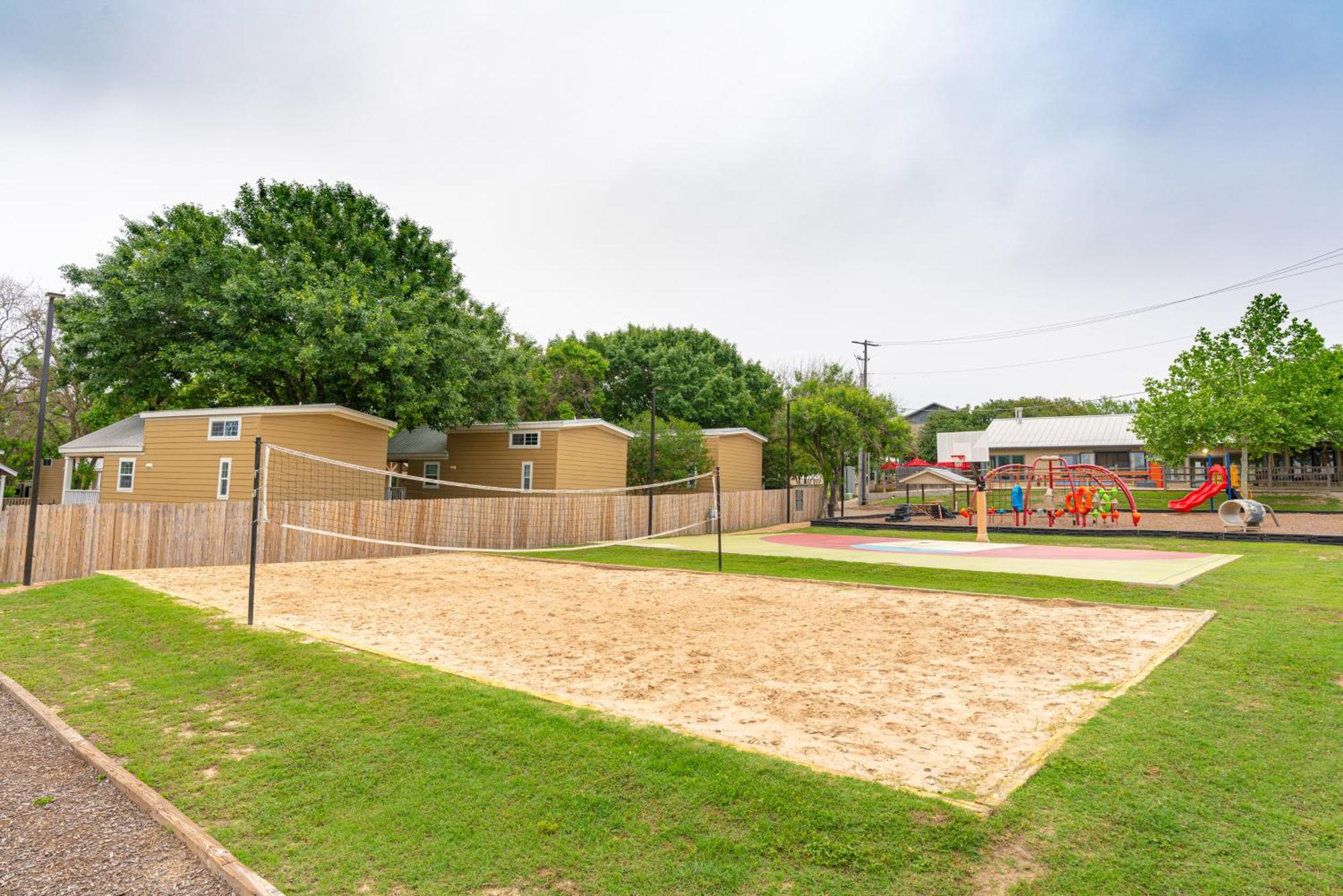 ホテル Sun Retreats Texas Hill Country ニューブラウンフェルズ エクステリア 写真